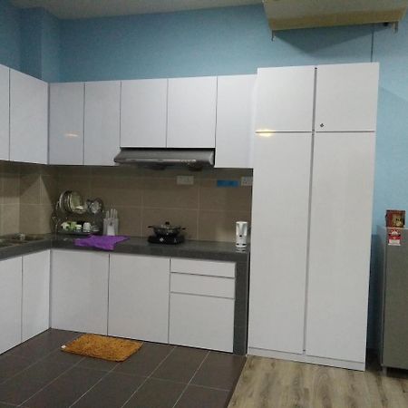 Xenia Homestay 쿠칭 외부 사진